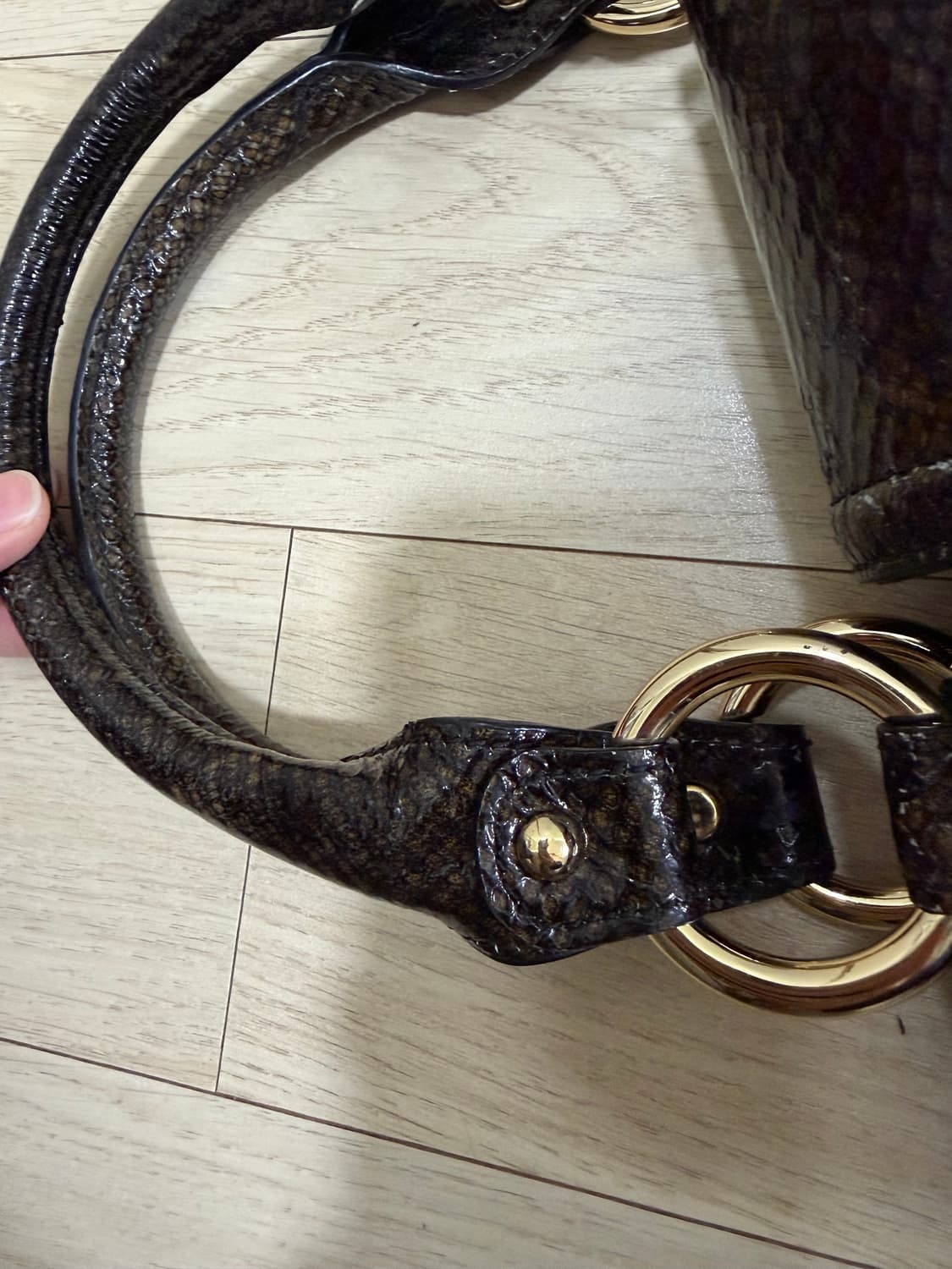 발렌시아가 정품 뱀피 핸드백 상품이미지5