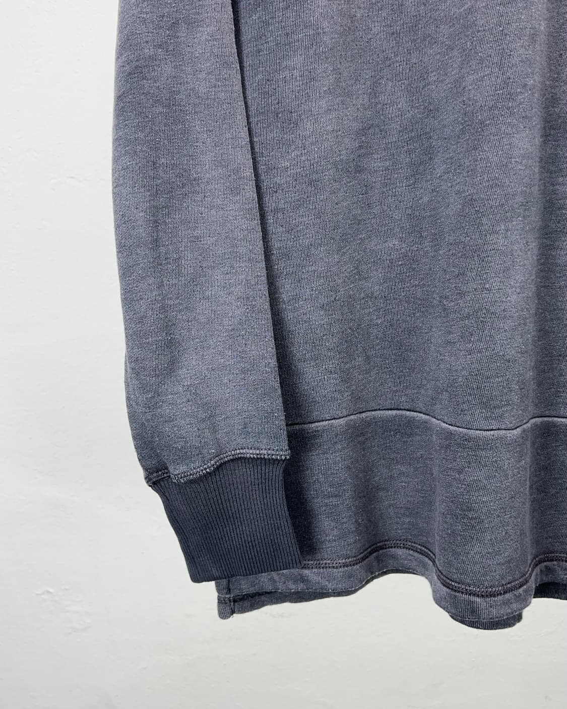디젤 차콜 그레이 피그먼트 워시 슬릿 플레이트 맥 스티치 스웨트 셔츠 상품이미지4