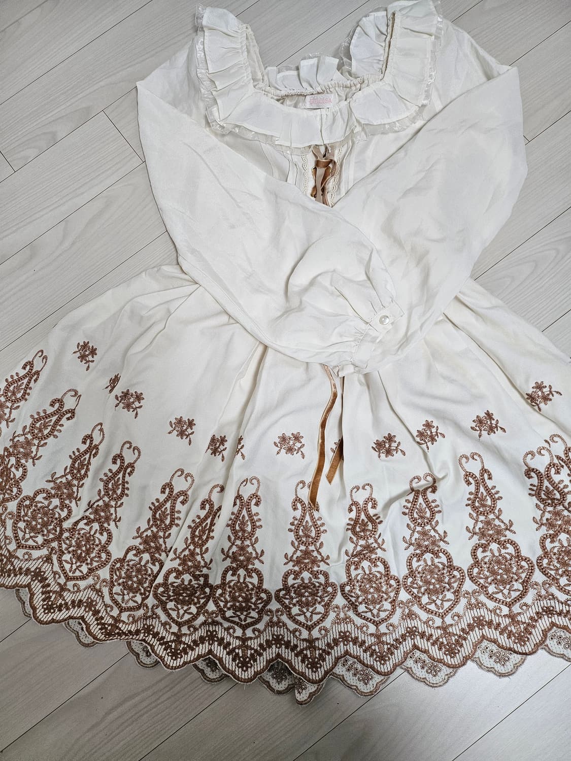 리즈리사 라떼갸루 원피스 상품이미지1