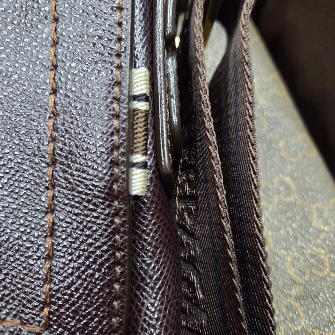 페라가모 크로스백 상품이미지3