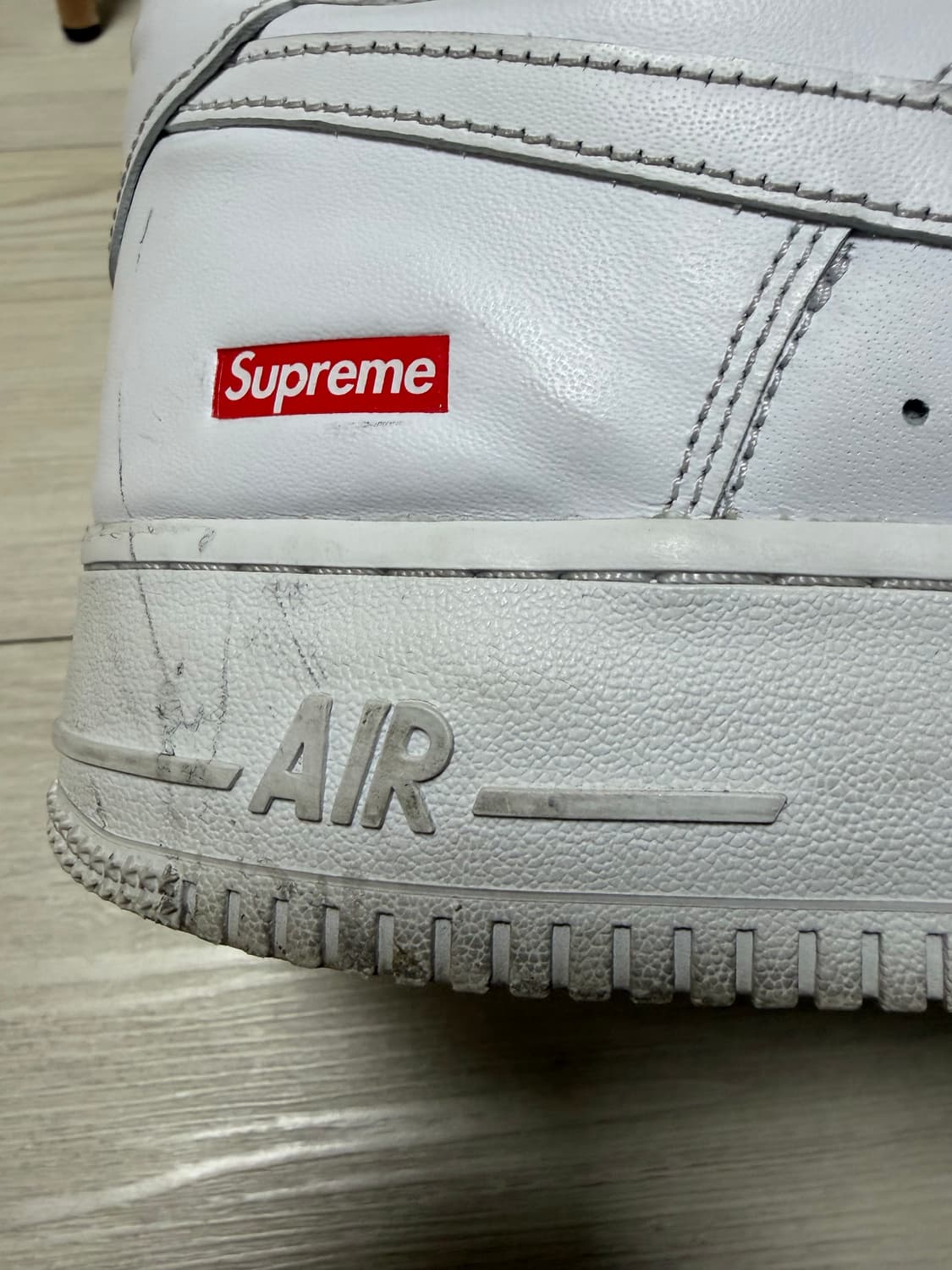 슈프림 에어포스1 상품이미지4