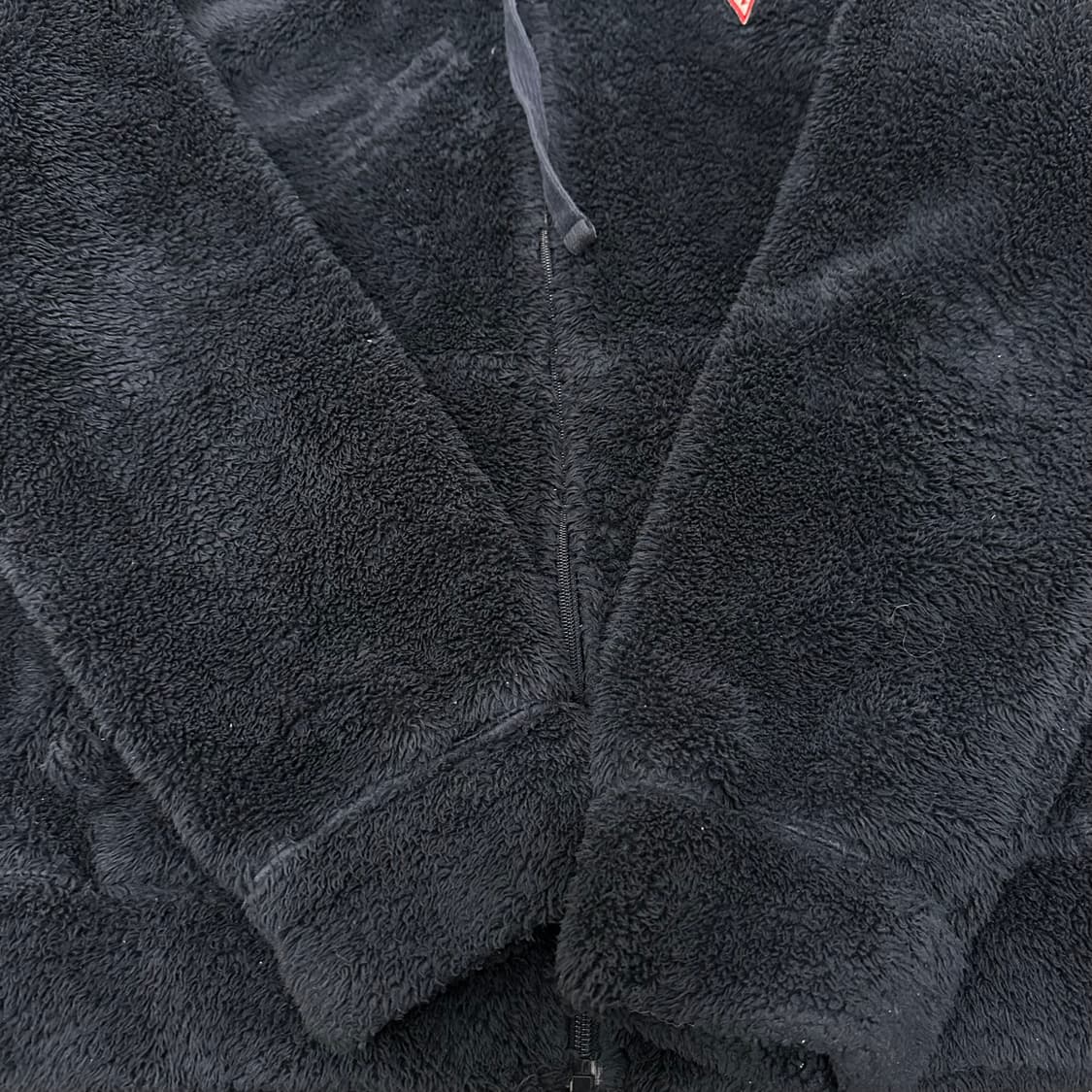 GUESS 게스 뽀글이 털 후리스 후드 자켓 네이비 L 상품이미지4