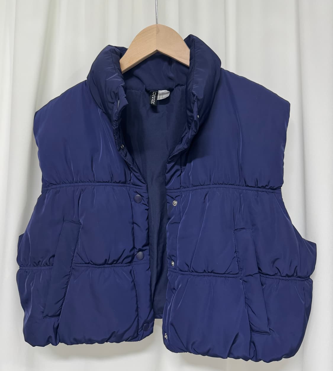 H&M 네이비 패딩 조끼 상품이미지1