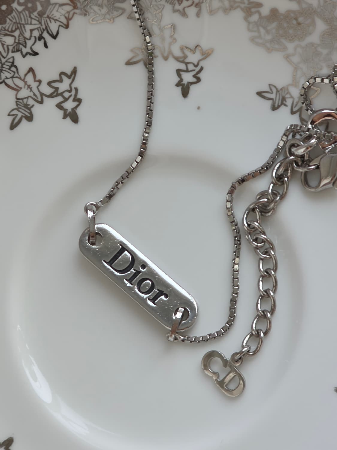 디올 은장 가로바 가로플레이트 dior 로고 목걸이  상품이미지6