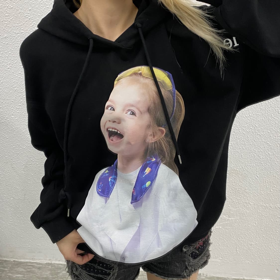 아크메드라비 소녀 블랙 후드 1 상품이미지1