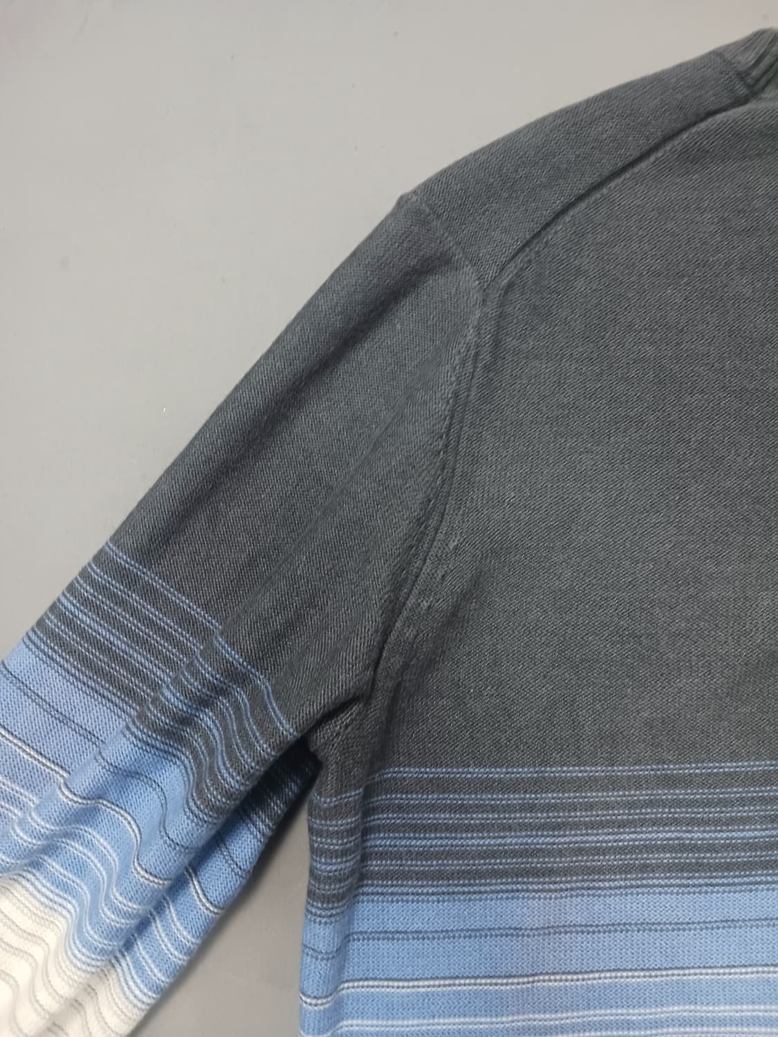 [L] 페리엘리스 그라데이션 브이넥 니트 상품이미지8