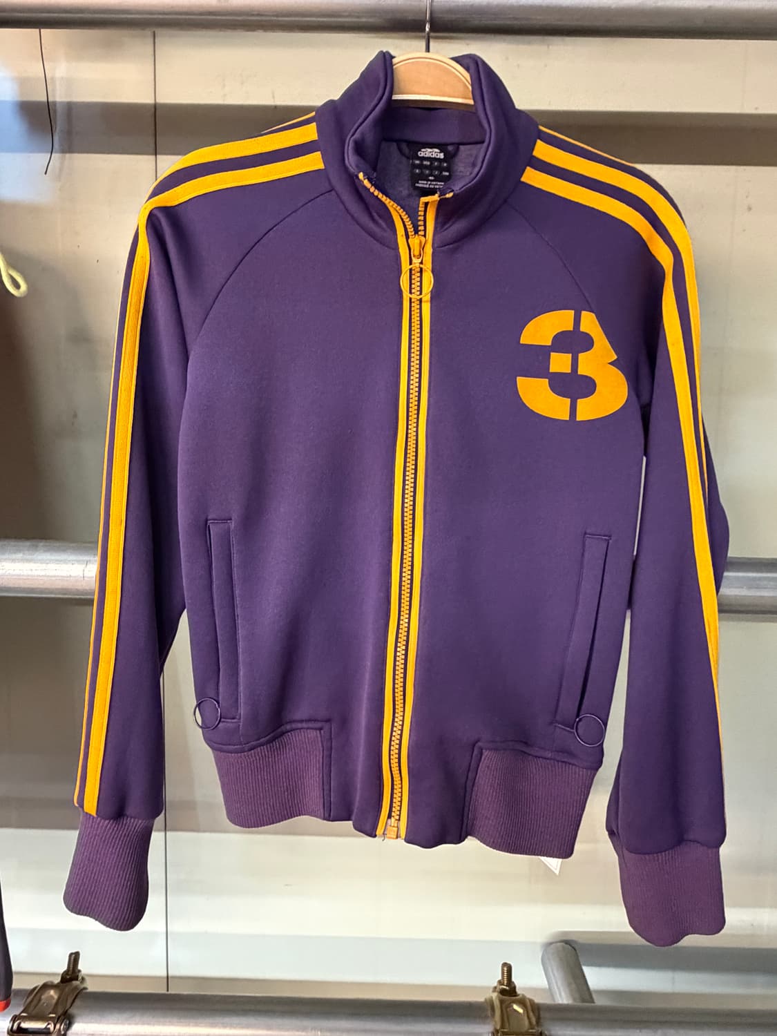 아디다스 퍼플 희귀 져지 상품이미지1