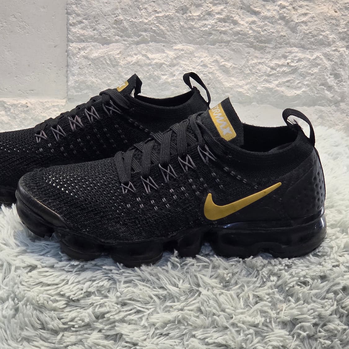 6q-25:나이키 에어 베이퍼맥스 플라이니트 2 블랙-골드 (23 cm) 상품이미지2