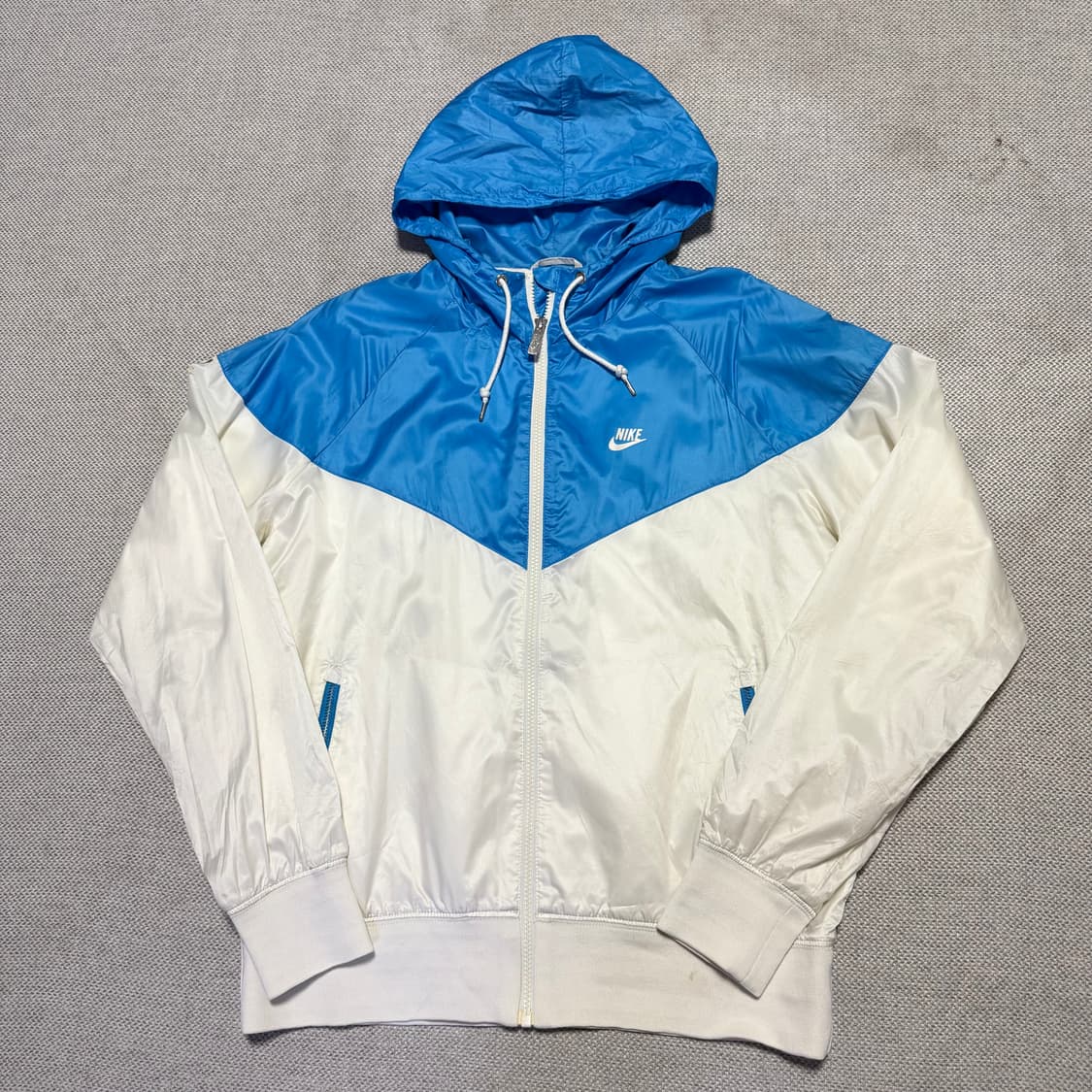 나이키 윈드러너 바람막이 상품이미지1