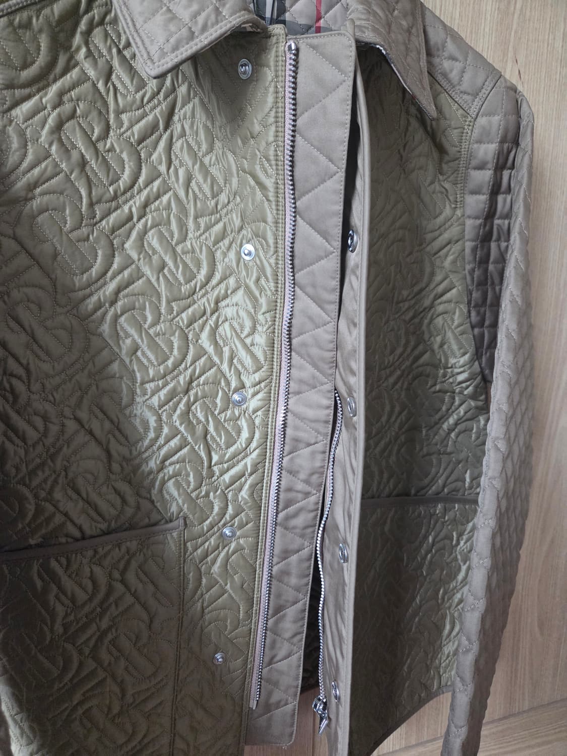 새상품 ㅡ 버버리 퀼팅자켓 55 상품이미지9