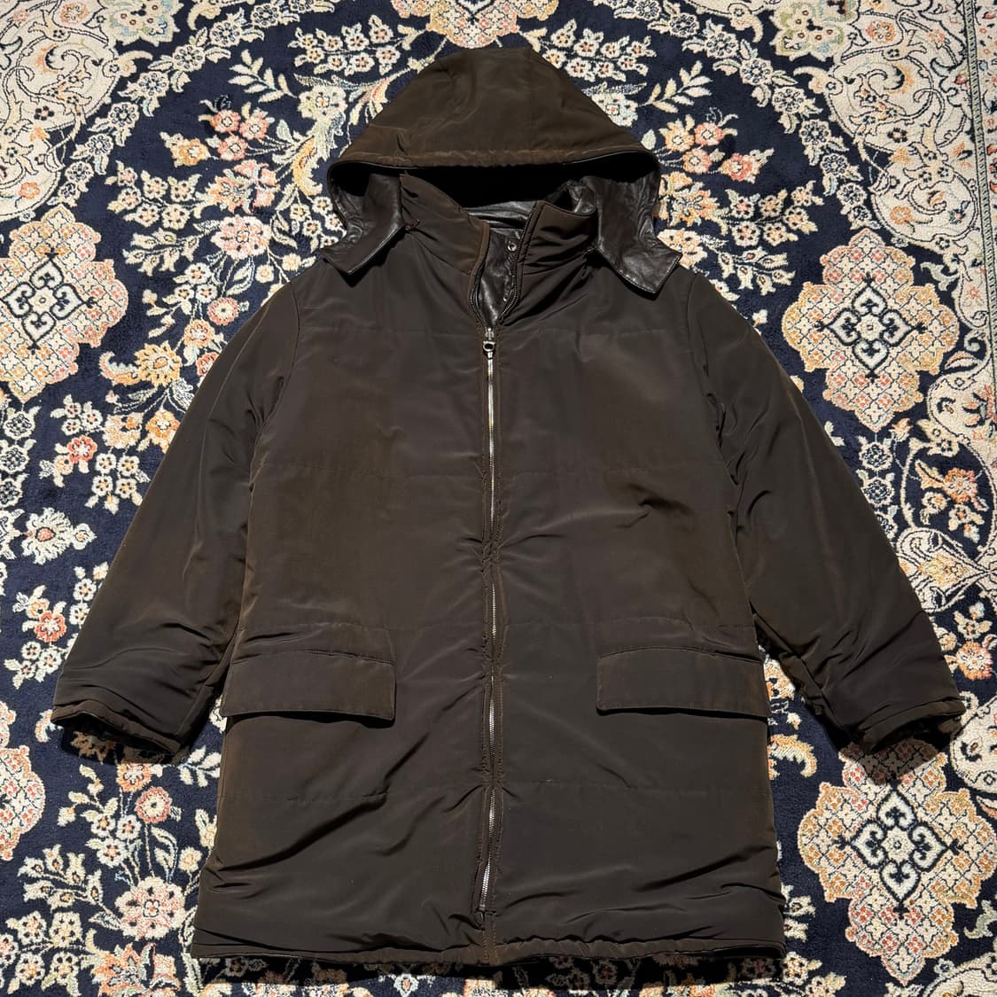 페라가모 램스킨 패디드 리버스블 코트 54 L 왁스코튼 상품이미지8