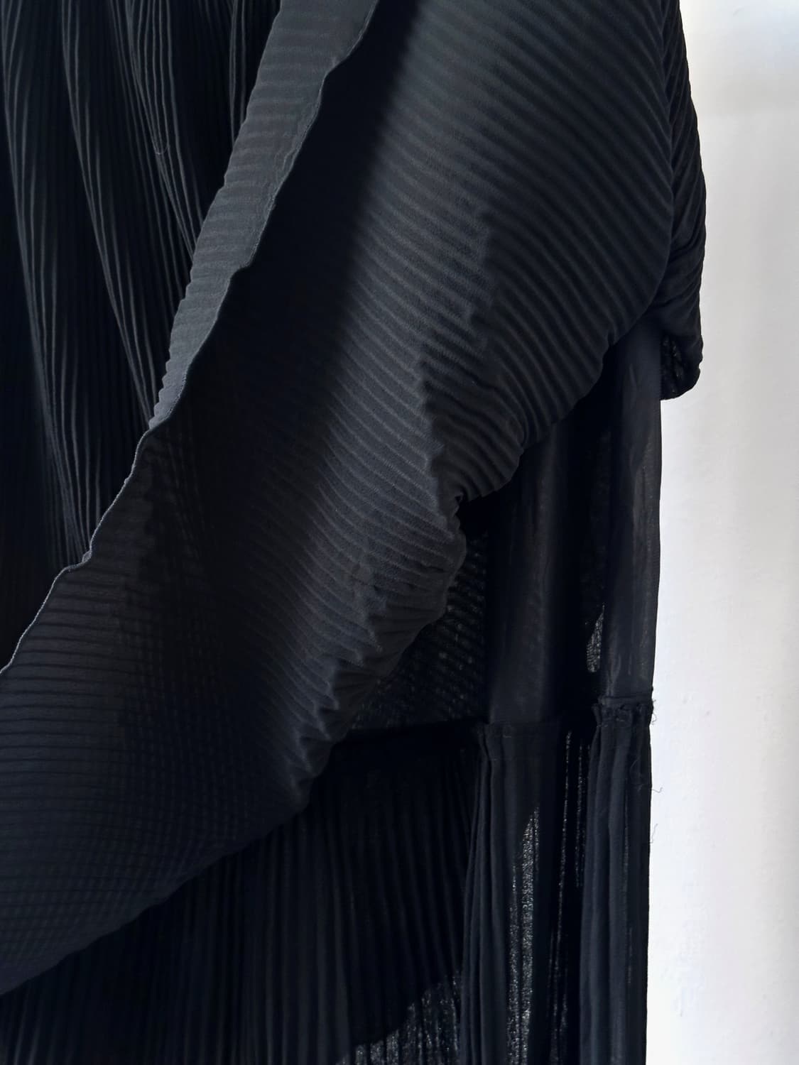 Banded layer pleats design mid skirt 상품이미지5