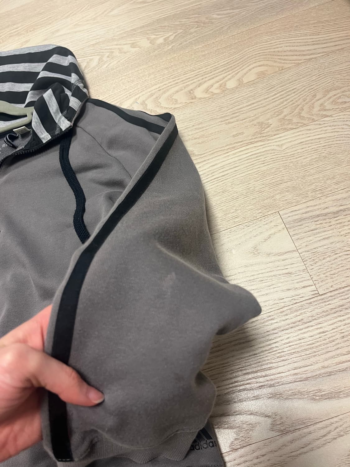 아디다스 후드티 (줄무늬 후드) 상품이미지3