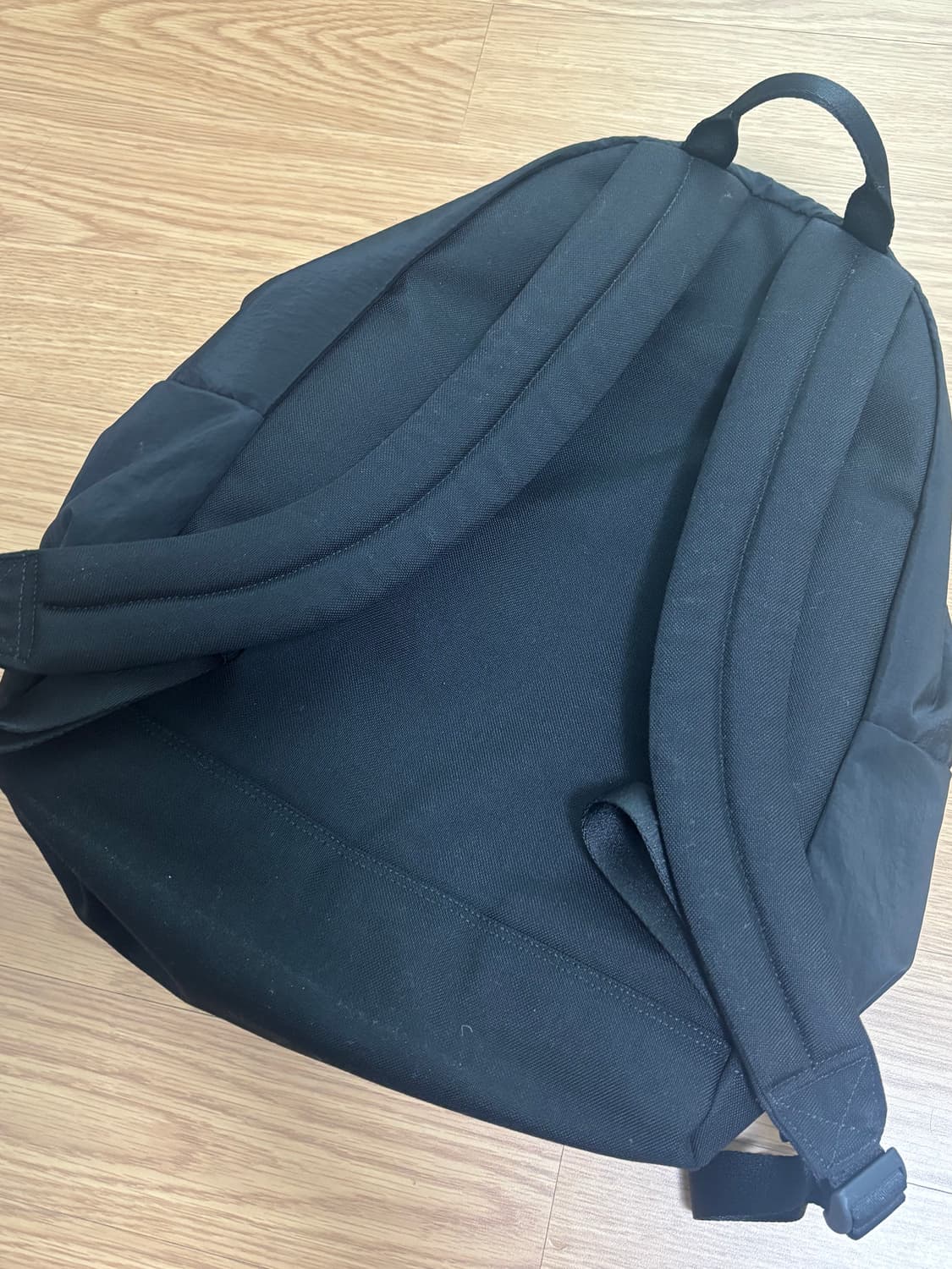 택있음) 스톤아일랜드 25ss 나일론 백팩 상품이미지4