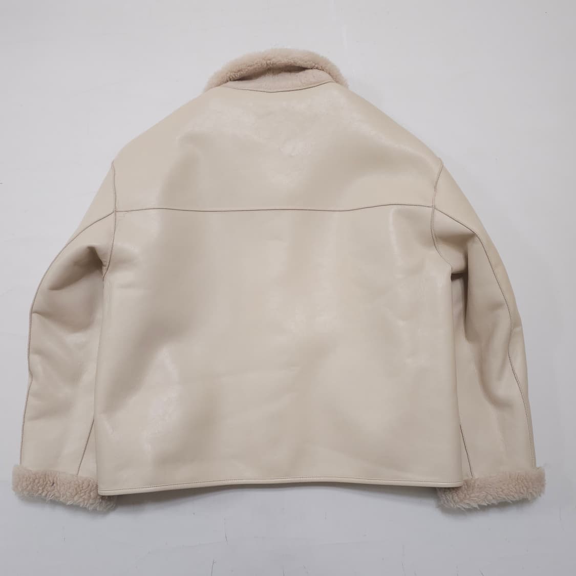 파사드패턴 램스울 리버시블 무스탕 상품이미지7