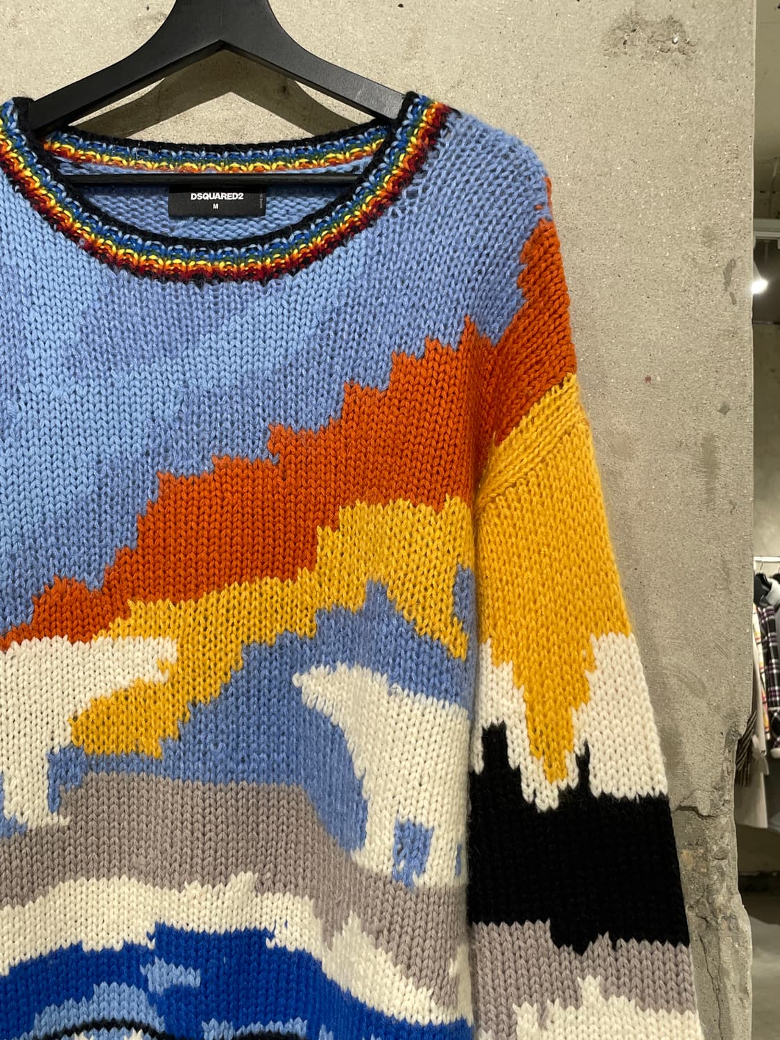 디스퀘어드2 믹스 베얼스 다운 스웨터 상품이미지3