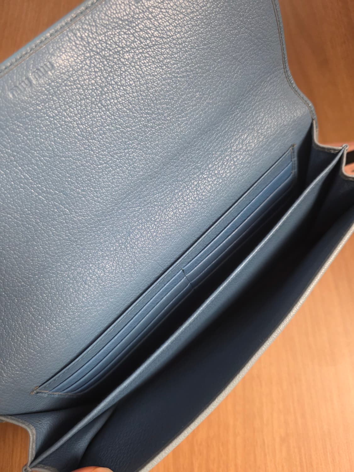 미우미우 장지갑 겸 클러치백 상품이미지3