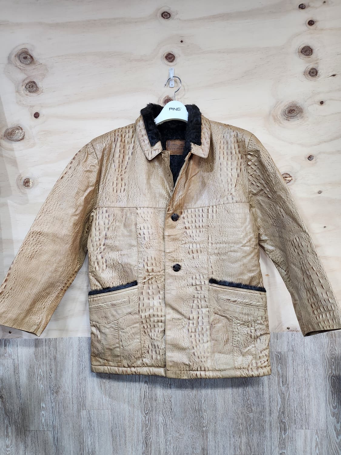 406) 위노하스터 Cavial winohaster 악어가죽 무스탕 자켓 상품이미지1