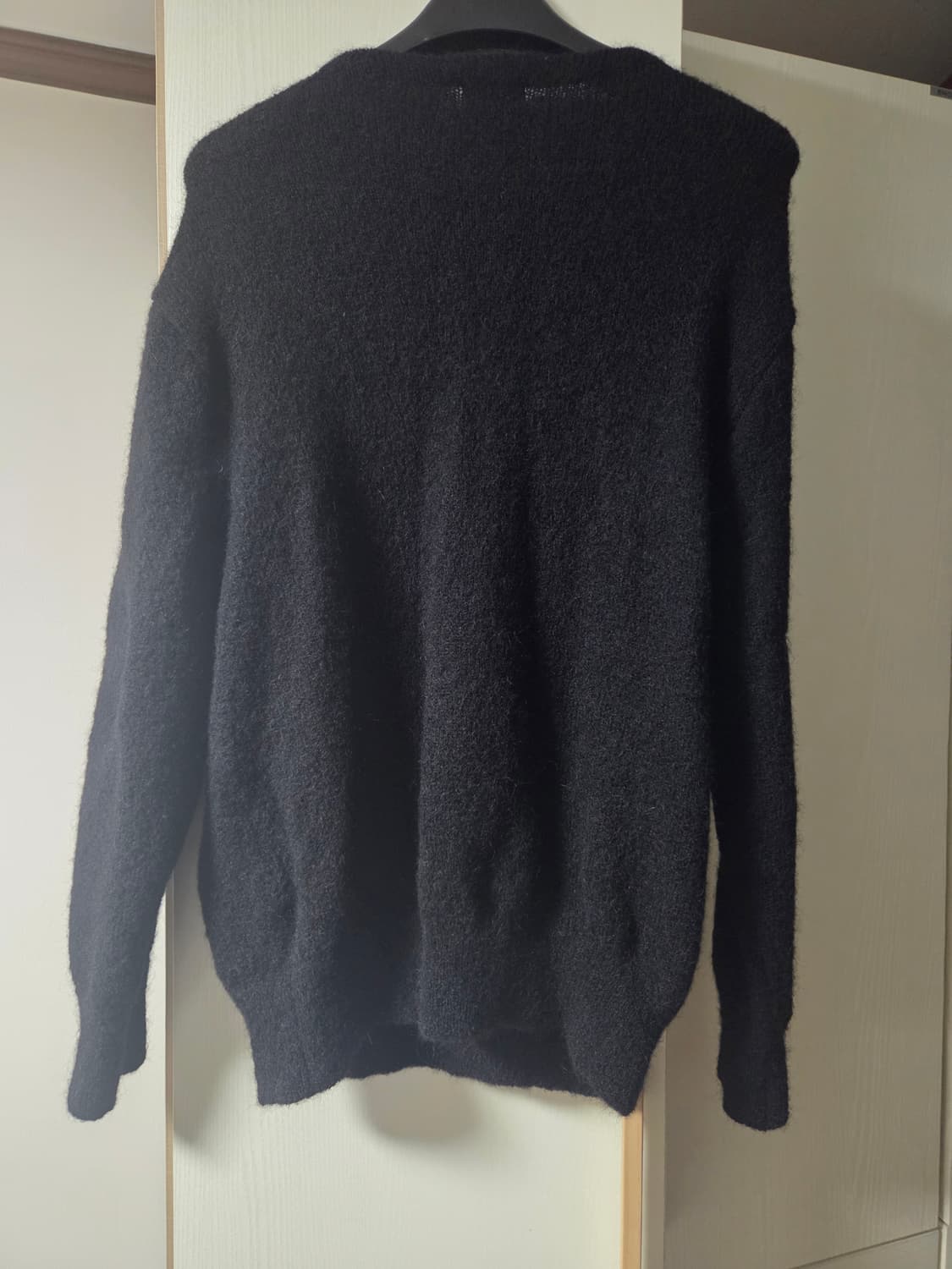 헤리티지플로스 알파카 니트 블랙L 팝니다 상품이미지3