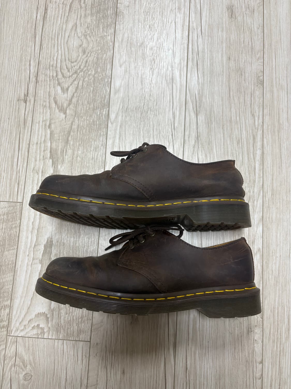 닥터마틴 1461 3홀 크레이지홀스 270 상품이미지2