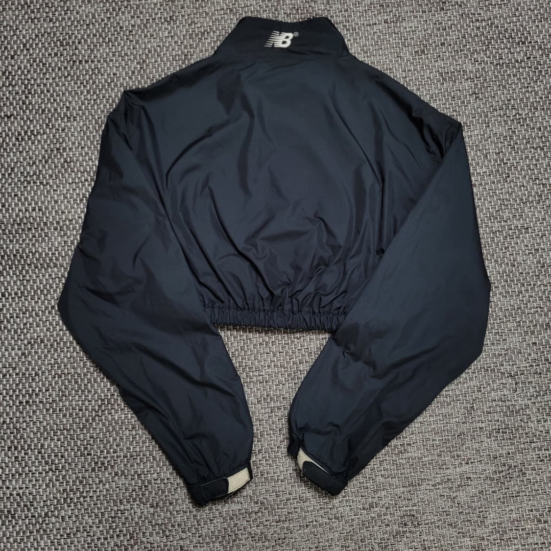 [L] 뉴발란스 크롭 바람막이 상품이미지4
