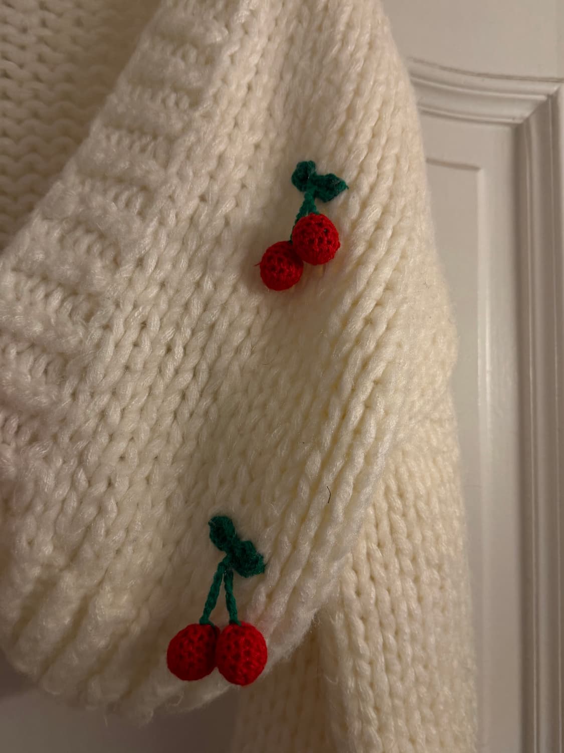 울100 핸드메이드 체리 가디건 상품이미지3