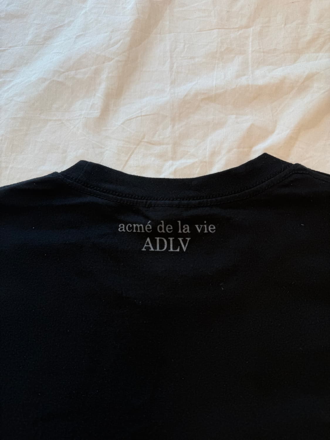 ADLV (Acmé De La Vie) 블랙 래빗 그래픽 반팔 티셔츠 상품이미지7