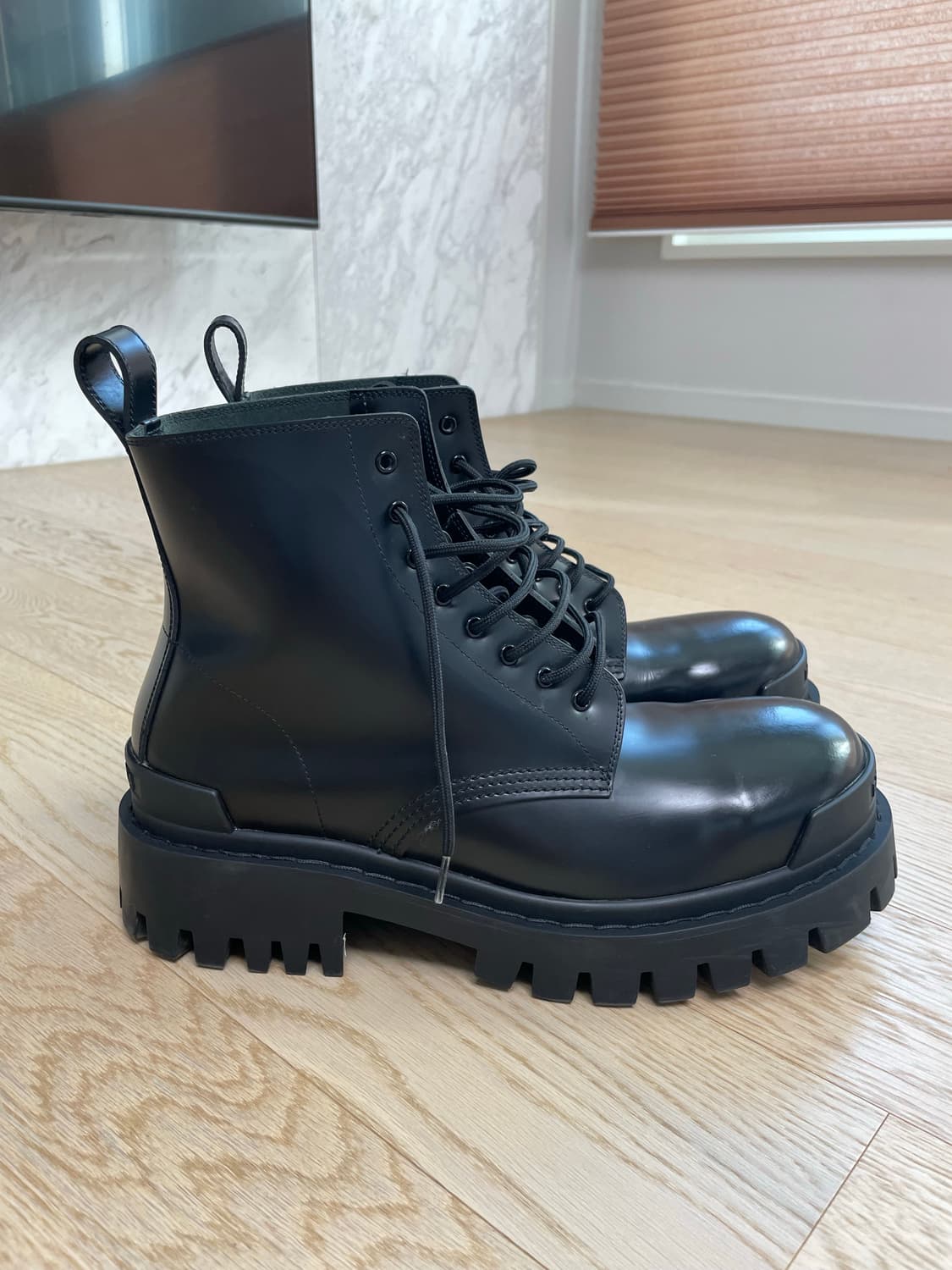 발렌시아가 스트라이크 부츠 41사이즈 팝니다 상품이미지4