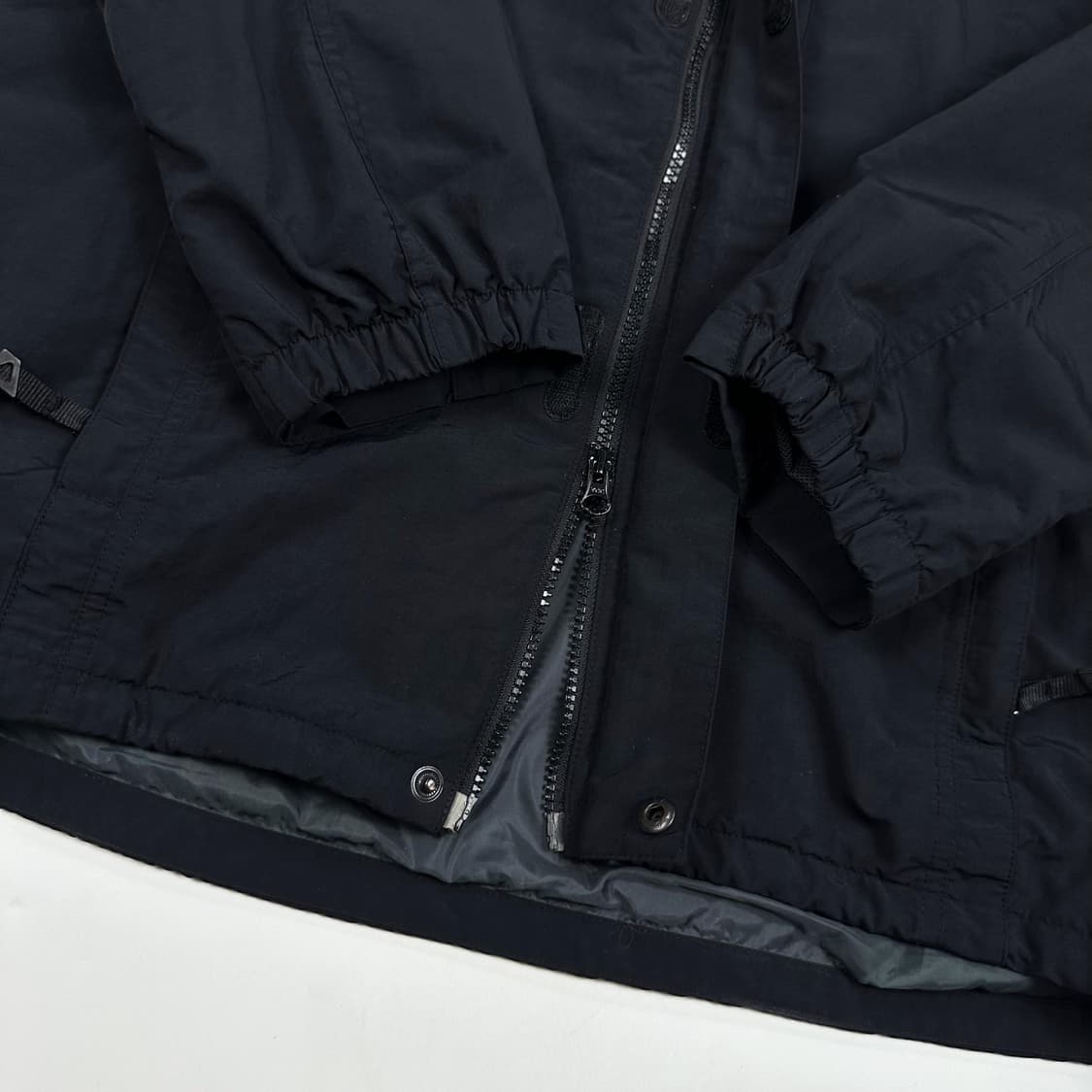 컬럼비아 블랙 풀오버 바람막이 자켓 (M) 상품이미지4