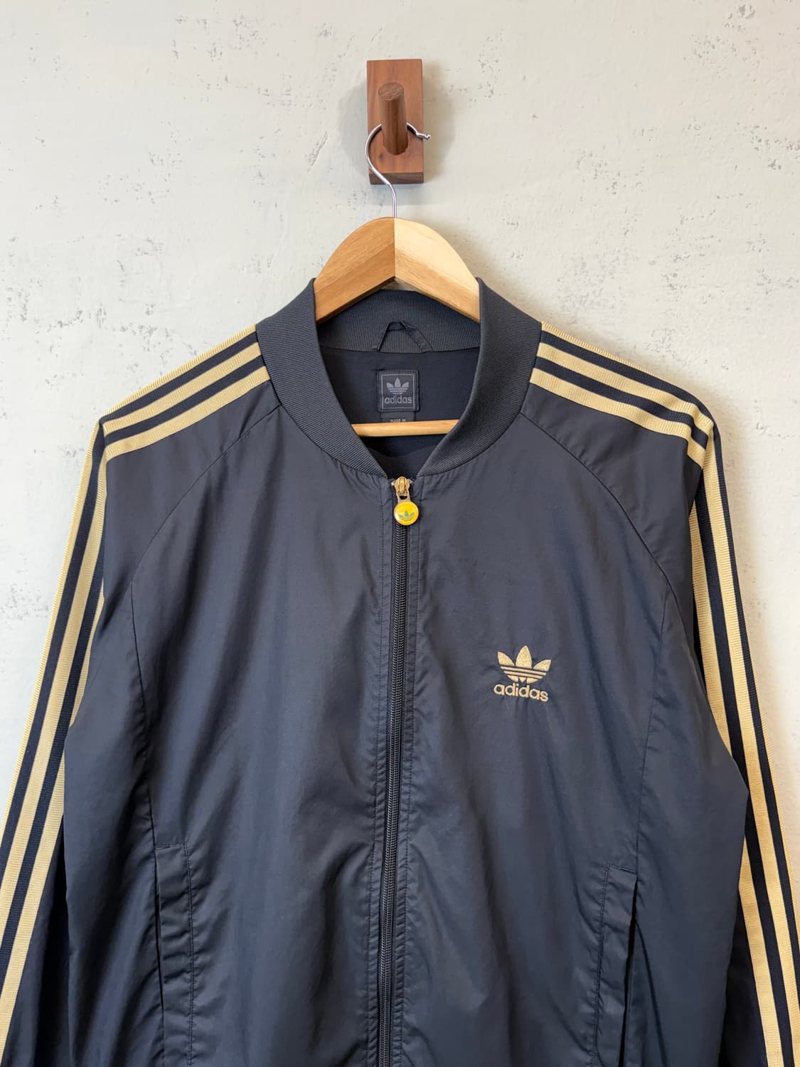 아디다스 00s 빈티지 검금 트레포일 로고 트랙 자켓 상품이미지4