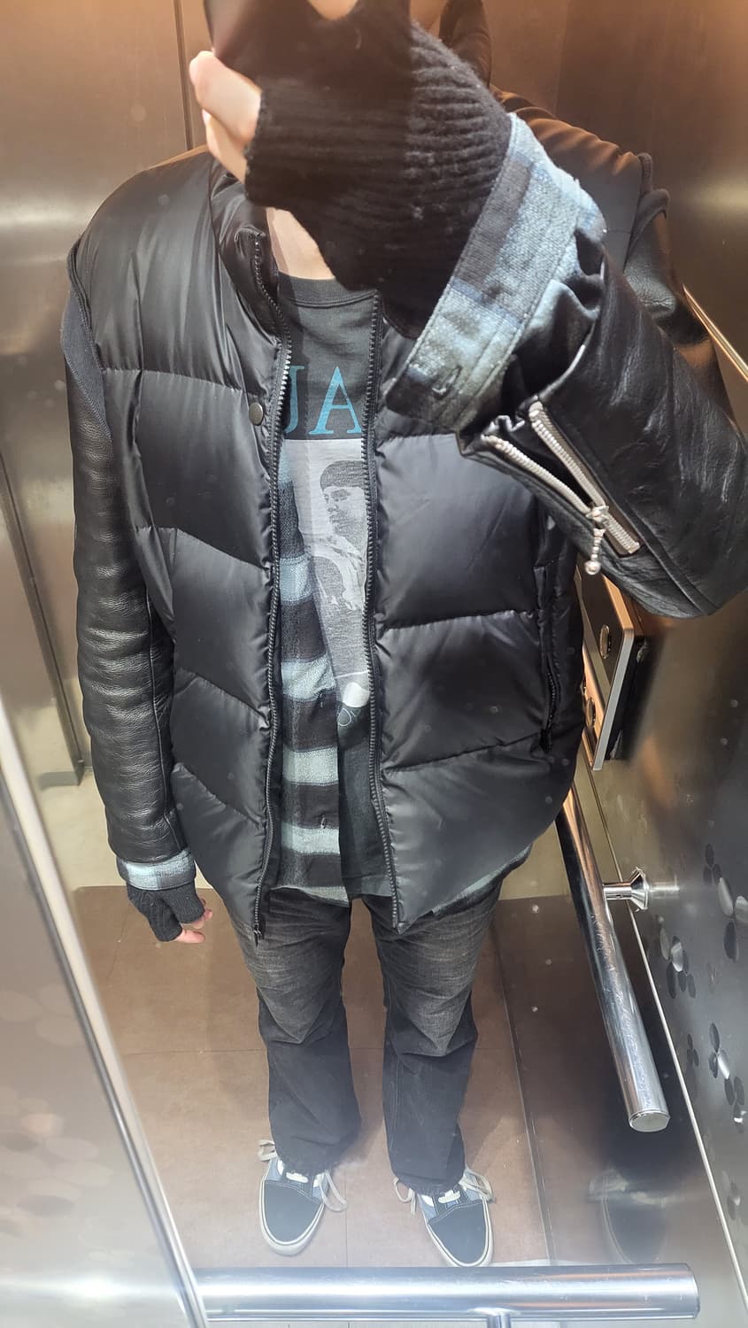 언더커버 레더 슬리브 다운 패딩 자켓 상품이미지1