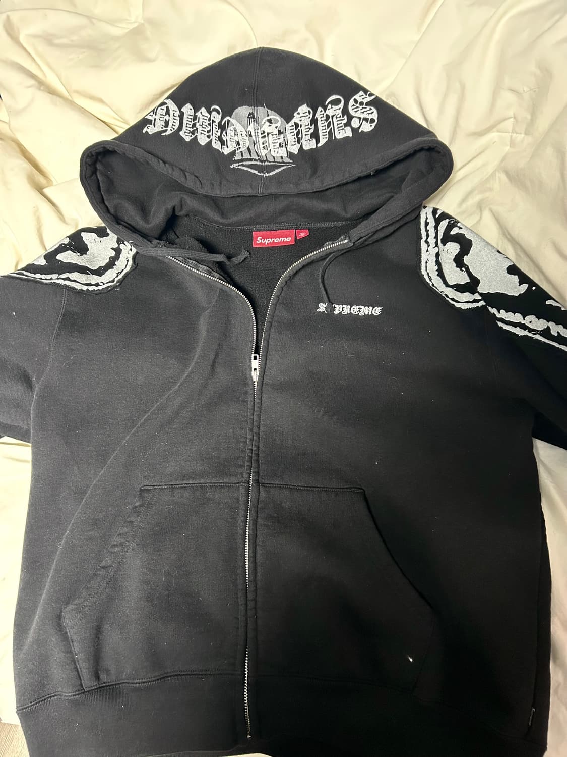 슈프림 윙스 후드집업 스웨트셔츠 블랙 25FW 상품이미지3