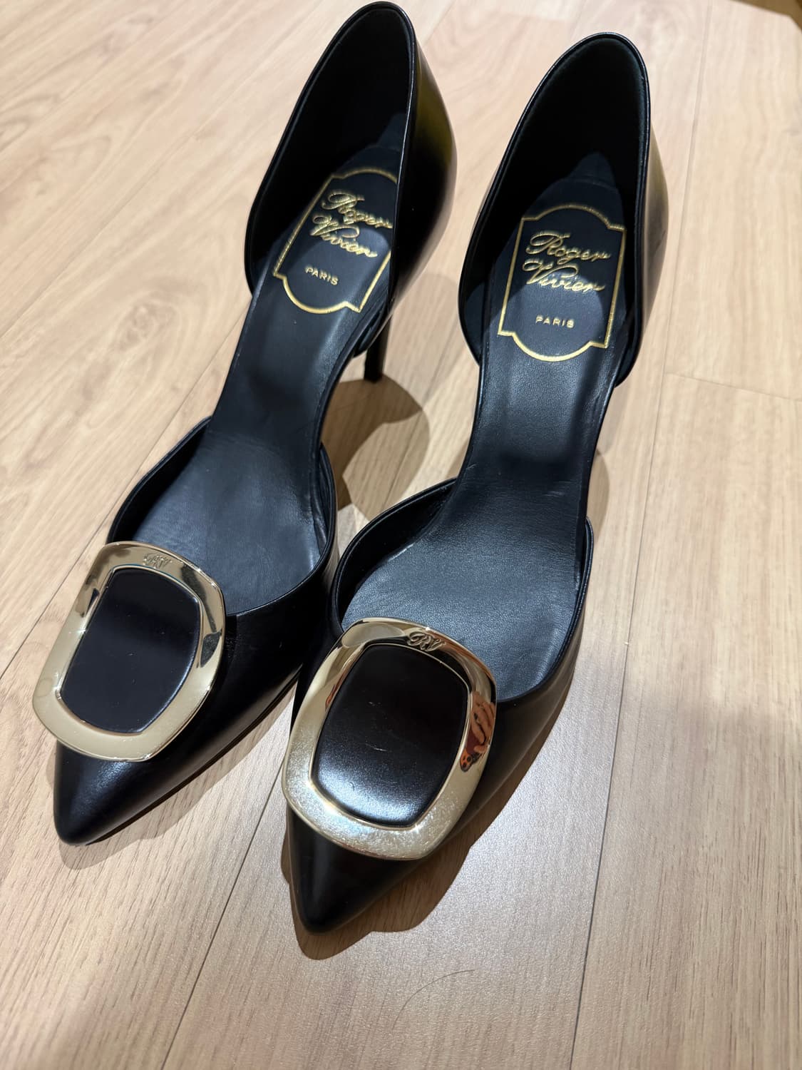 로저비비에 블랙 힐  상품이미지2