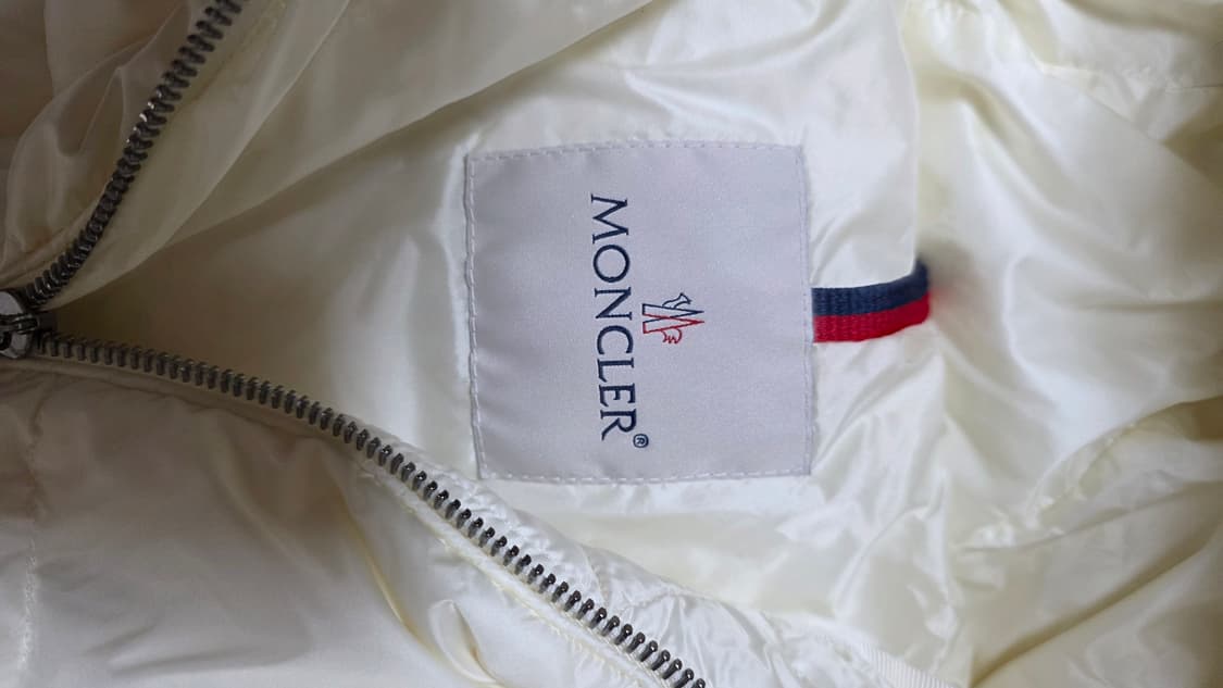 [새상품급,2]백화점판 22fw 몽클레어 보에드 실버폭스퍼 상품이미지3