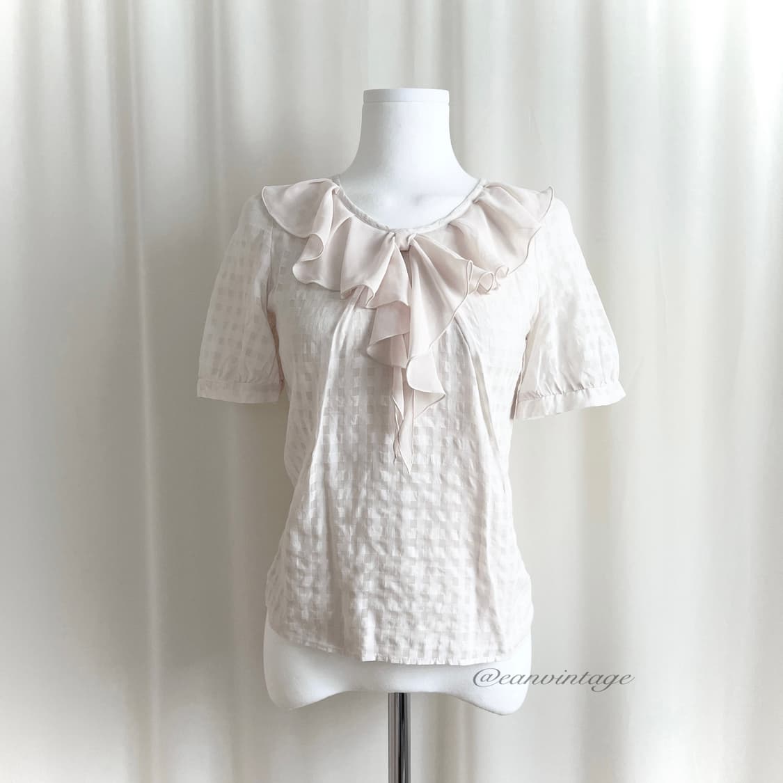 soft pink ruffle pattern top 상품이미지2