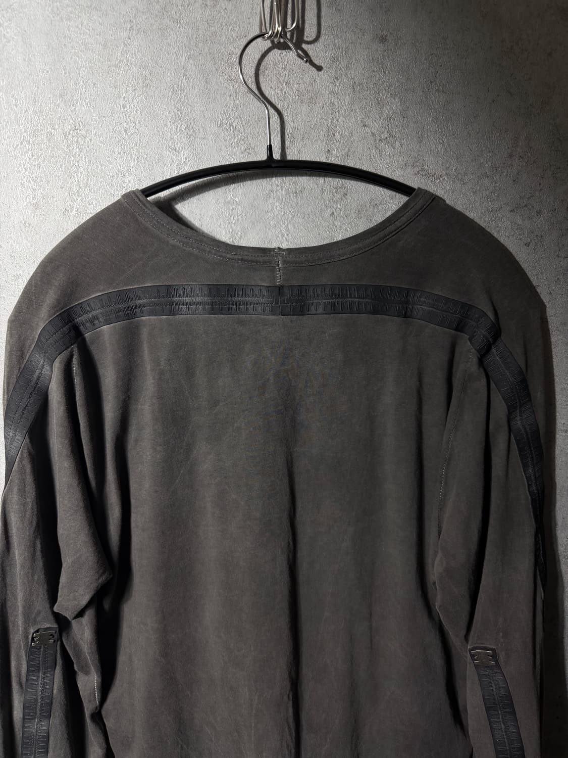 아이작 셀렘 레더패치 롱슬리브 상품이미지4