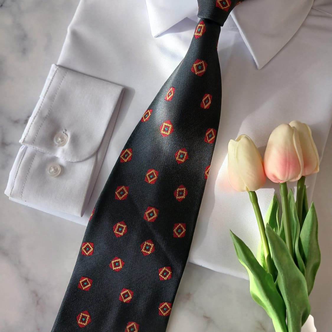 아쿠아스큐텀 실크 레드 다이아몬드 넥타이 9.8cm A등급 A18864
 상품이미지9