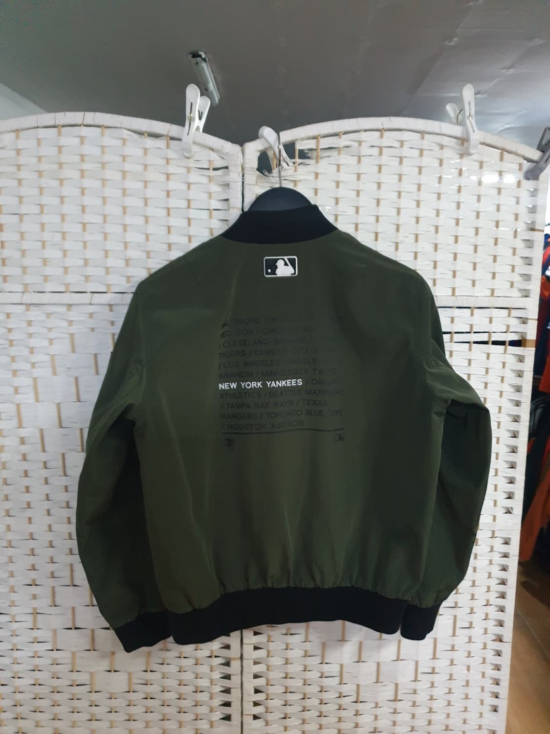 MLB 뉴욕양키스 야구 점퍼 카키색 90 상품이미지2