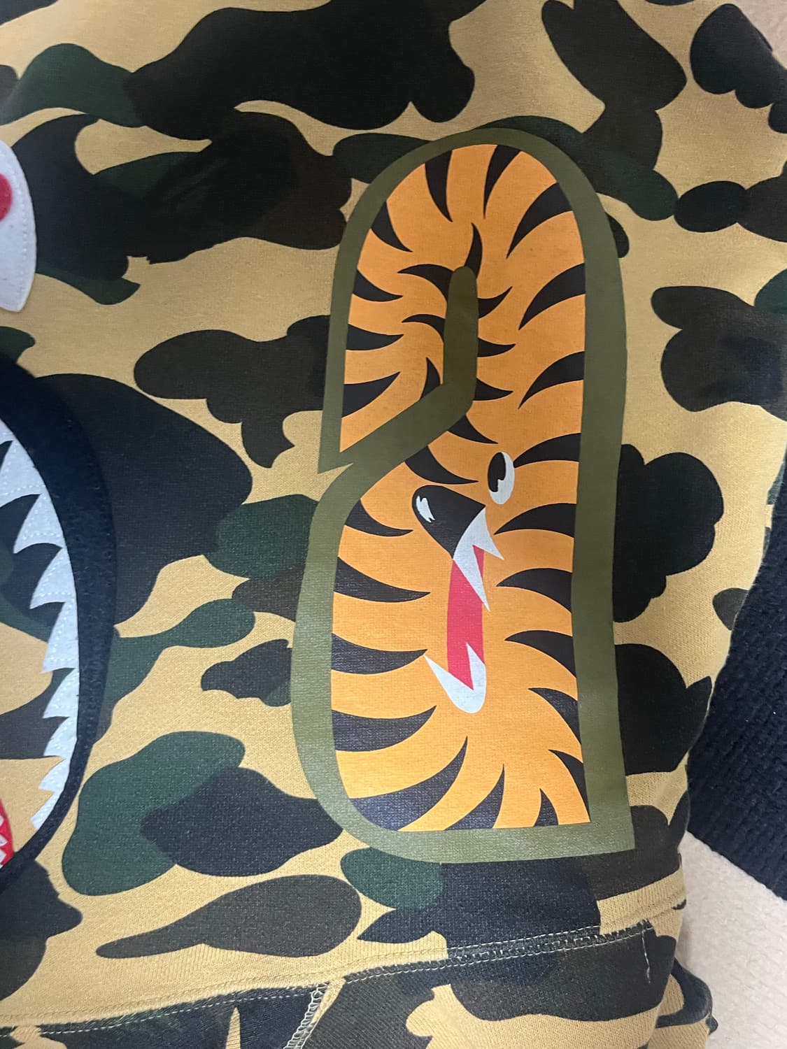 베이프 샤크후드 상품이미지4