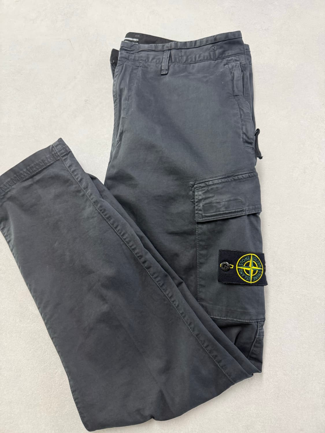 스톤아일랜드 올드이펙트 카고 팬츠 상품이미지1