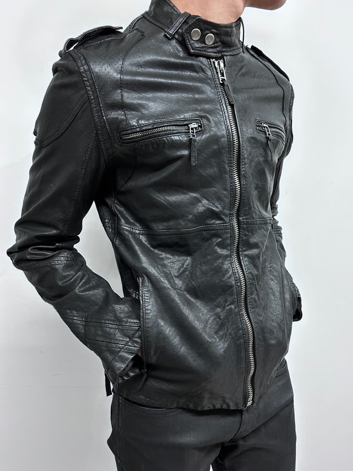 펀칭 판넬 램스킨 자켓 상품이미지1