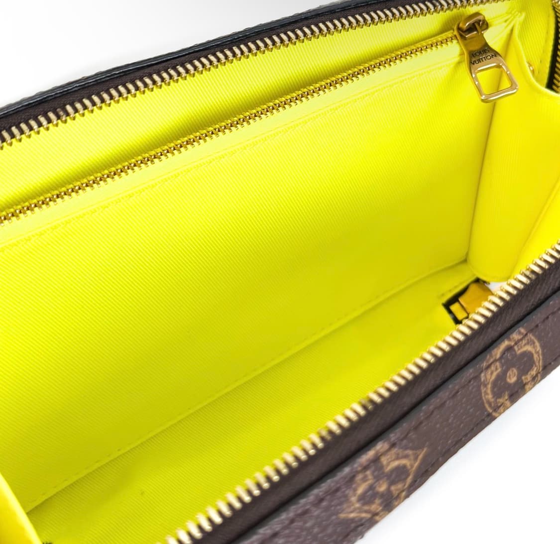 루이비통 소프트 트렁크 모노그램 웨어러블 월릿 크로스백 M81246 상품이미지9