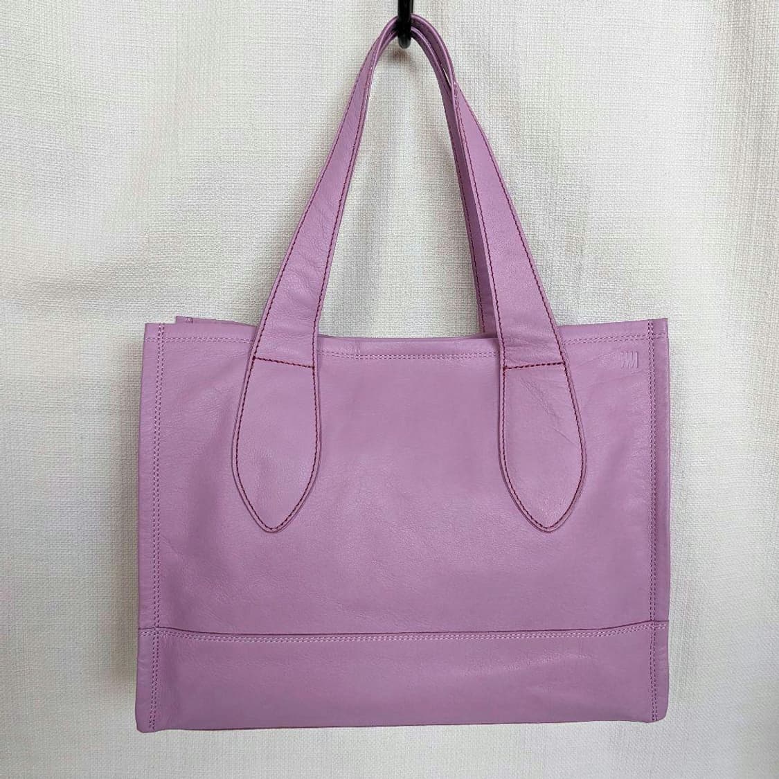 이세이미야케 improduct 양가죽 핑크 핸드백 상품이미지1