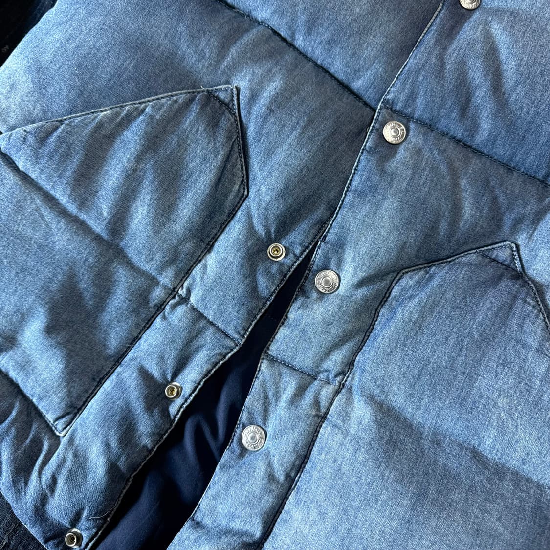 리바이스 덕다운 리버시블 베스트 95 상품이미지3