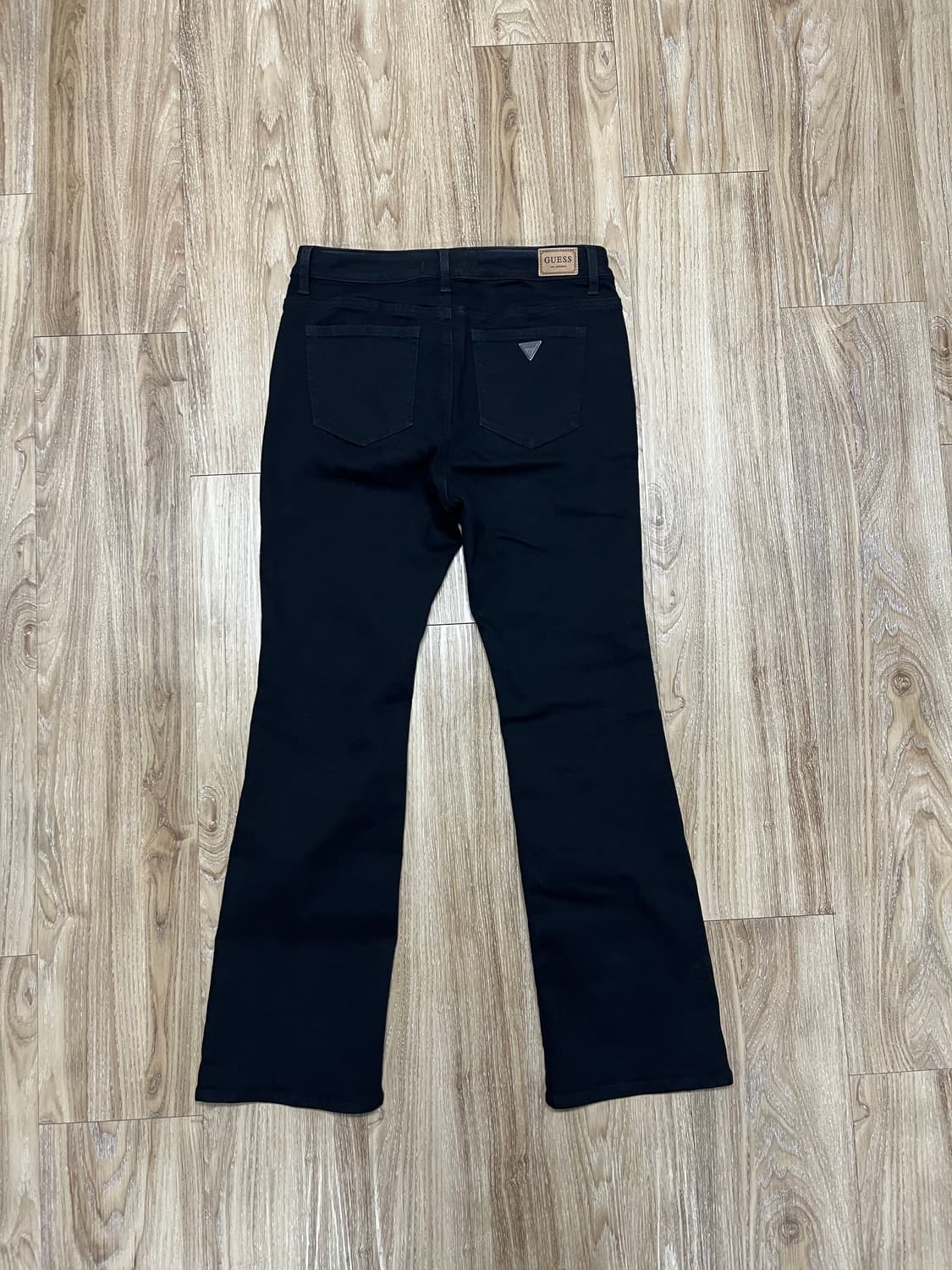 (미사용) 게스 부츠컷 흑청바지 30 상품이미지1