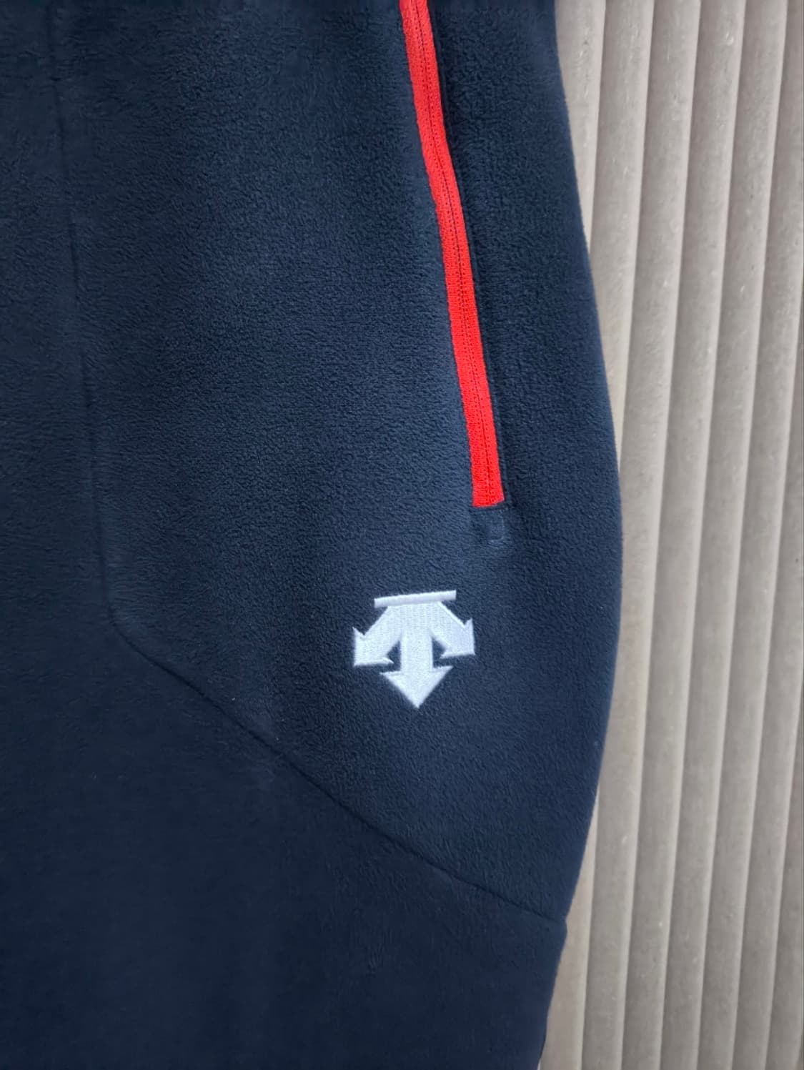 40사이즈 데상트 트레이닝 기모 플리스바지 상품이미지4