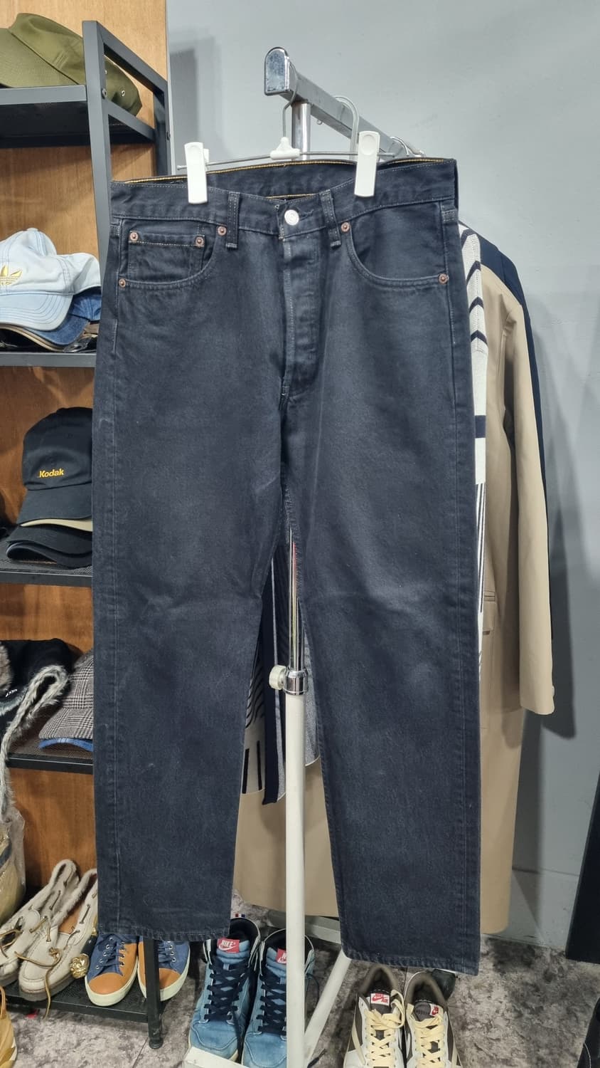 90년대 리바이스501 USA 검정색청바지 허리32 상태좋음 상품이미지1