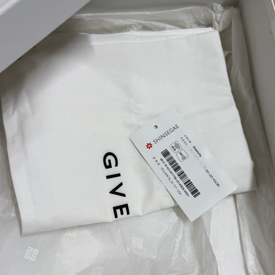 (새상품) 지방시 타이슨 스니커즈 38 상품이미지7