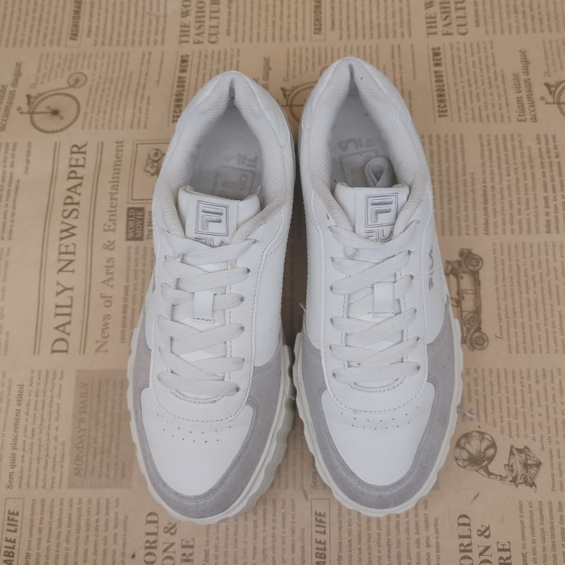 휠라 샌드블라스트 여성스니커즈240 상품이미지2