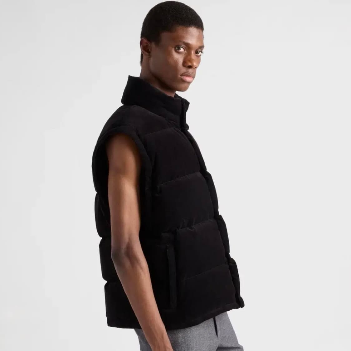 [S+급/M] 프라다 신상 코듀로이 다운 패딩 자켓 블랙 상품이미지9